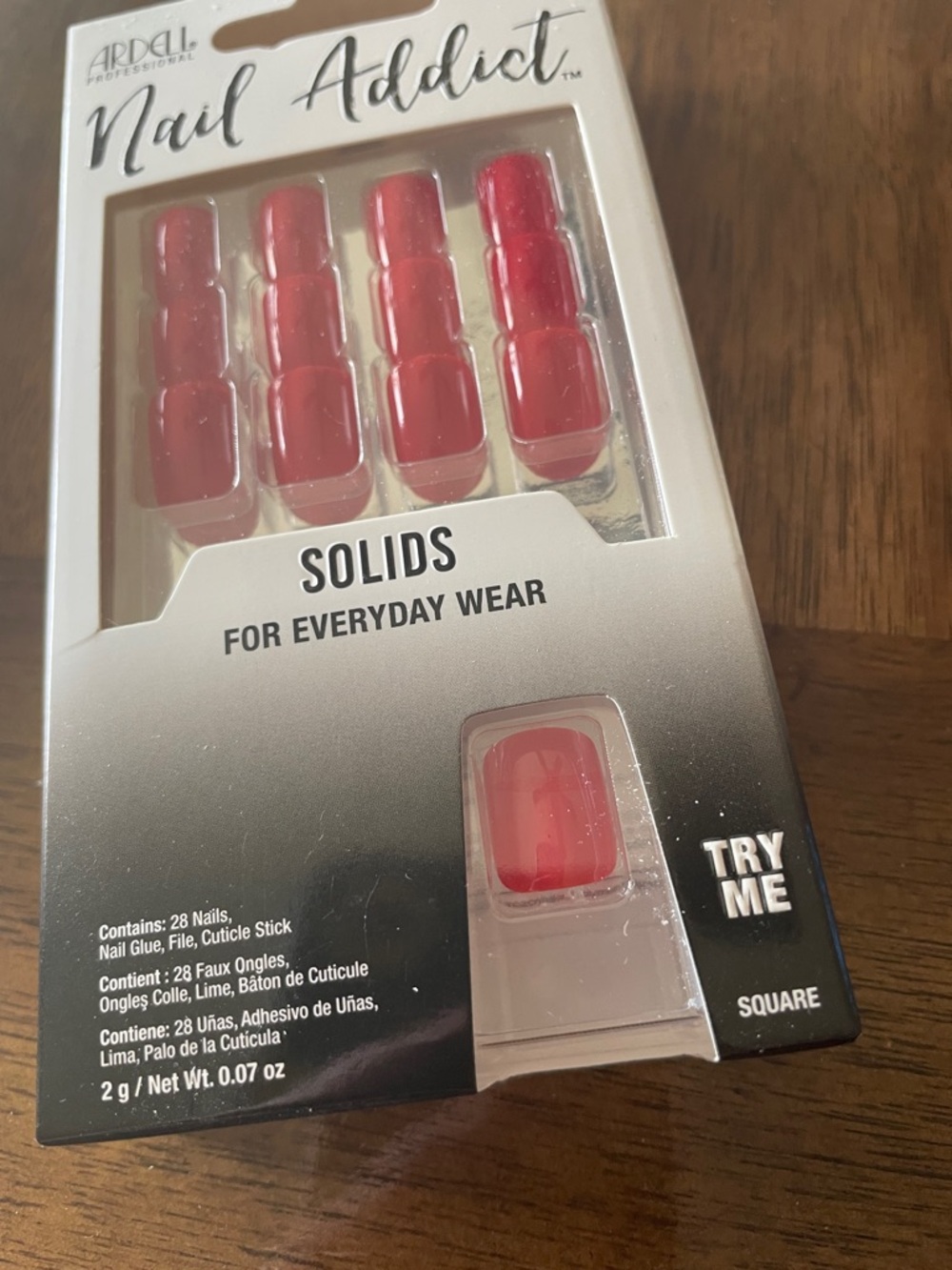 Ardell Nail Addict Solids Red Press-On Nails - Glossy Red
